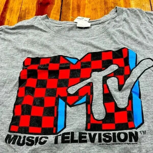 MTV MUSIC television Graffic 80’s 90’s Novelty tee T-shirt